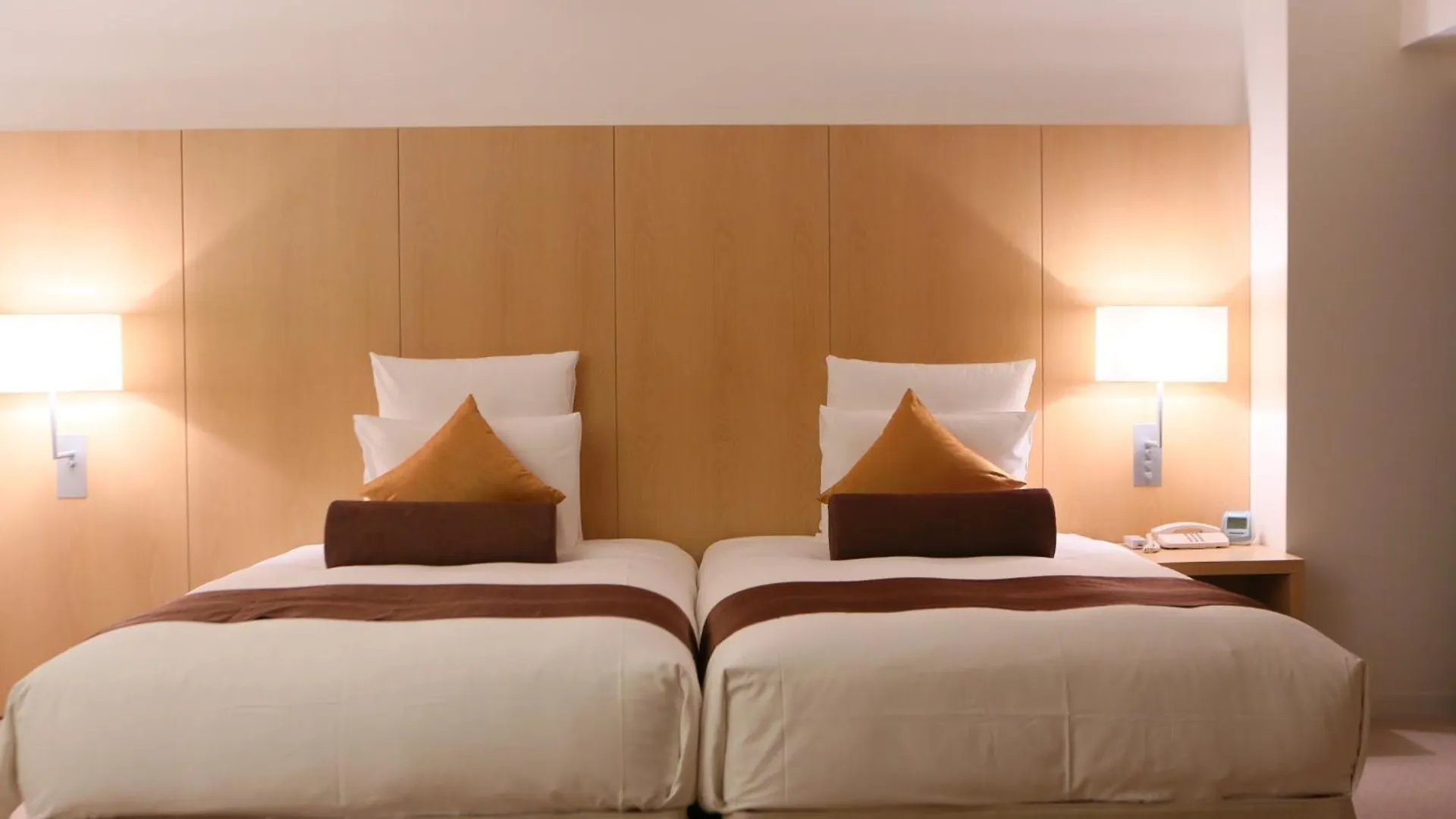 Hotel Ana Crowne Plaza Kobe By Ihg 5*,